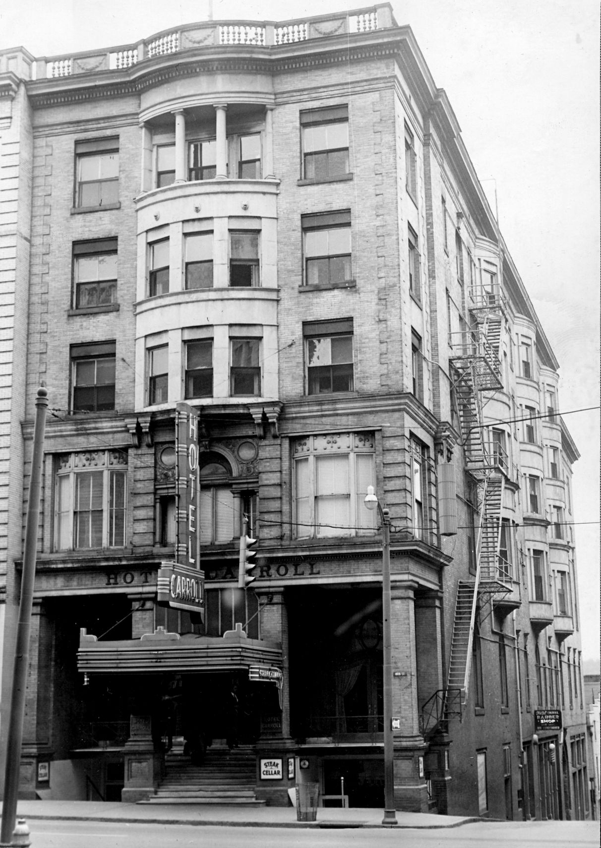 1950s hotel carroll
